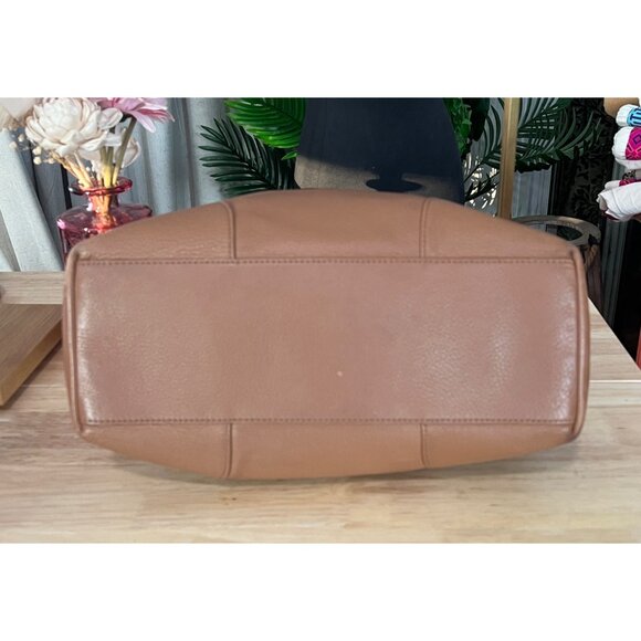 ♦️♦️ AUTHENTIC TORY BURCH VINTAGE CAMEL BROWN HOBO/SLOUCHY BAG ♦️♦️ - Picture 5 of 8